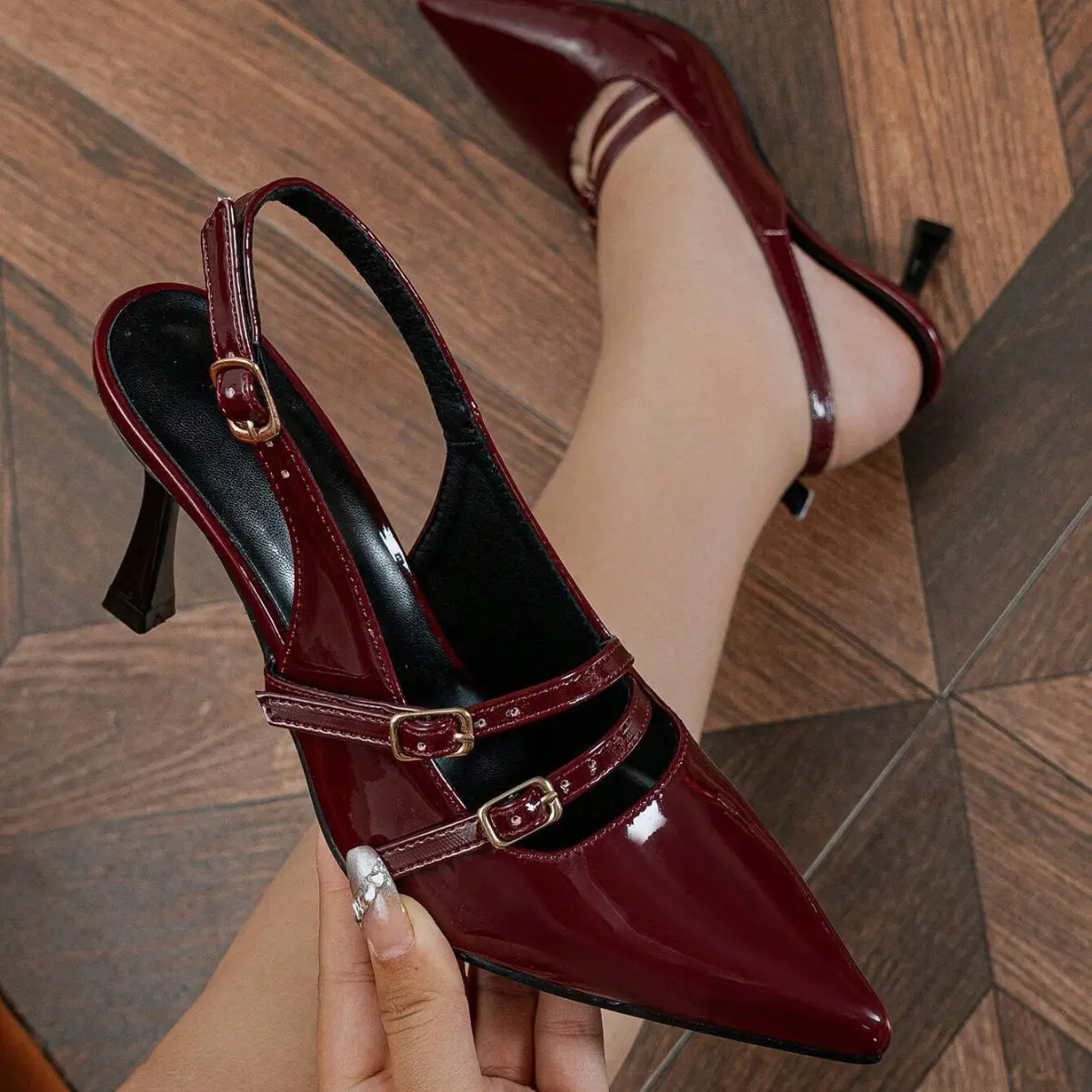 Youth Elegance Bright Colors Women's Summer Temperament Sandals Open Back Pointed Ankle Straps Outdoor Sandals with Heels