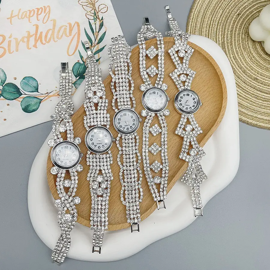 Wholesale 13 Styles Cheap Price Crystal Rhinestone Quartz Watch Full Diamond Chain Watches Bling Bracelet Watch Women Wristwatch