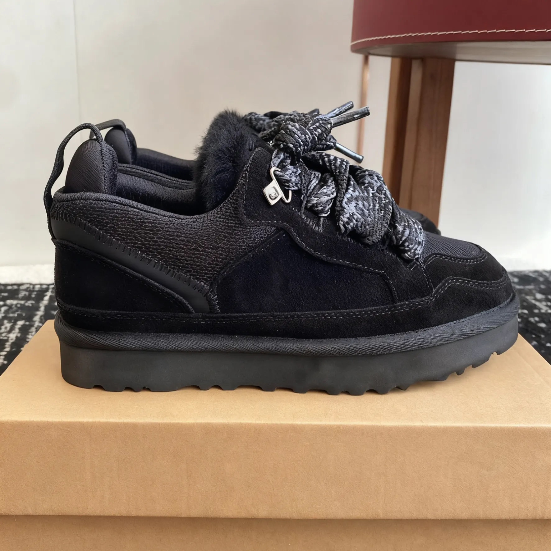 2025 New Arrivals Hot Selling Brands Designer Fashion Trendy Best Selling Leather Ugs Snow Boots Fashionable Platform Shoes