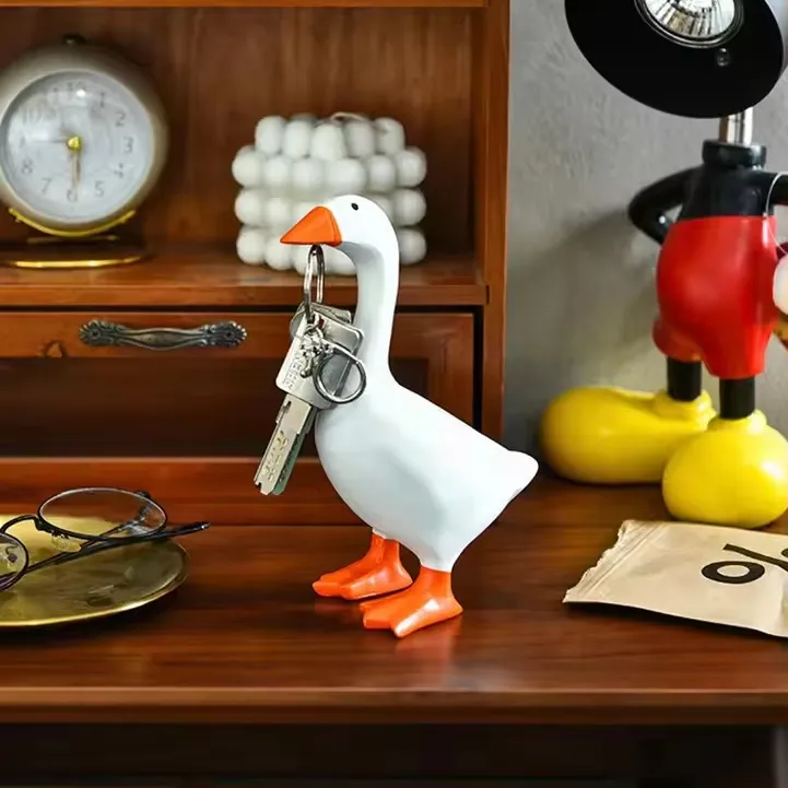 1 PC Magnetic Goose Key CHAIN ​​หน้าแรกตกแต่งประติมากรรมตกแต่งโต๊ะเรซิ่นห่านเป็ดประติมากรรมเครื่องมือ Rack Home