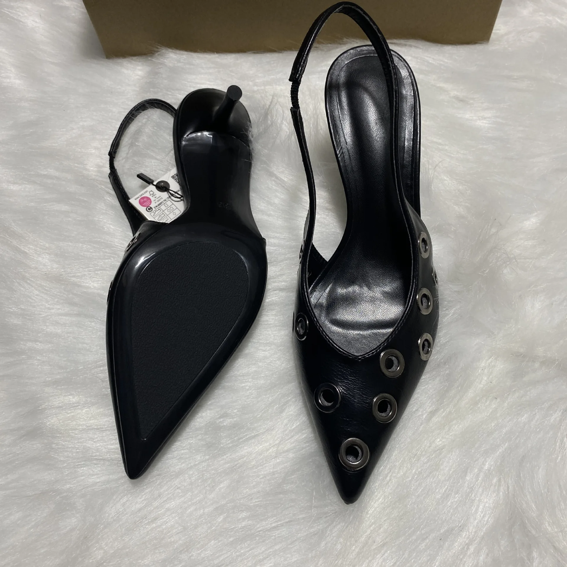 ZA 2025 รองเท้าผู้หญิงใหม่รองเท้าส้นสูงหรูหรารองเท้าแตะหัวเข็มขัดคุณภาพสูงพร้อมสายรัดข้อเท้า