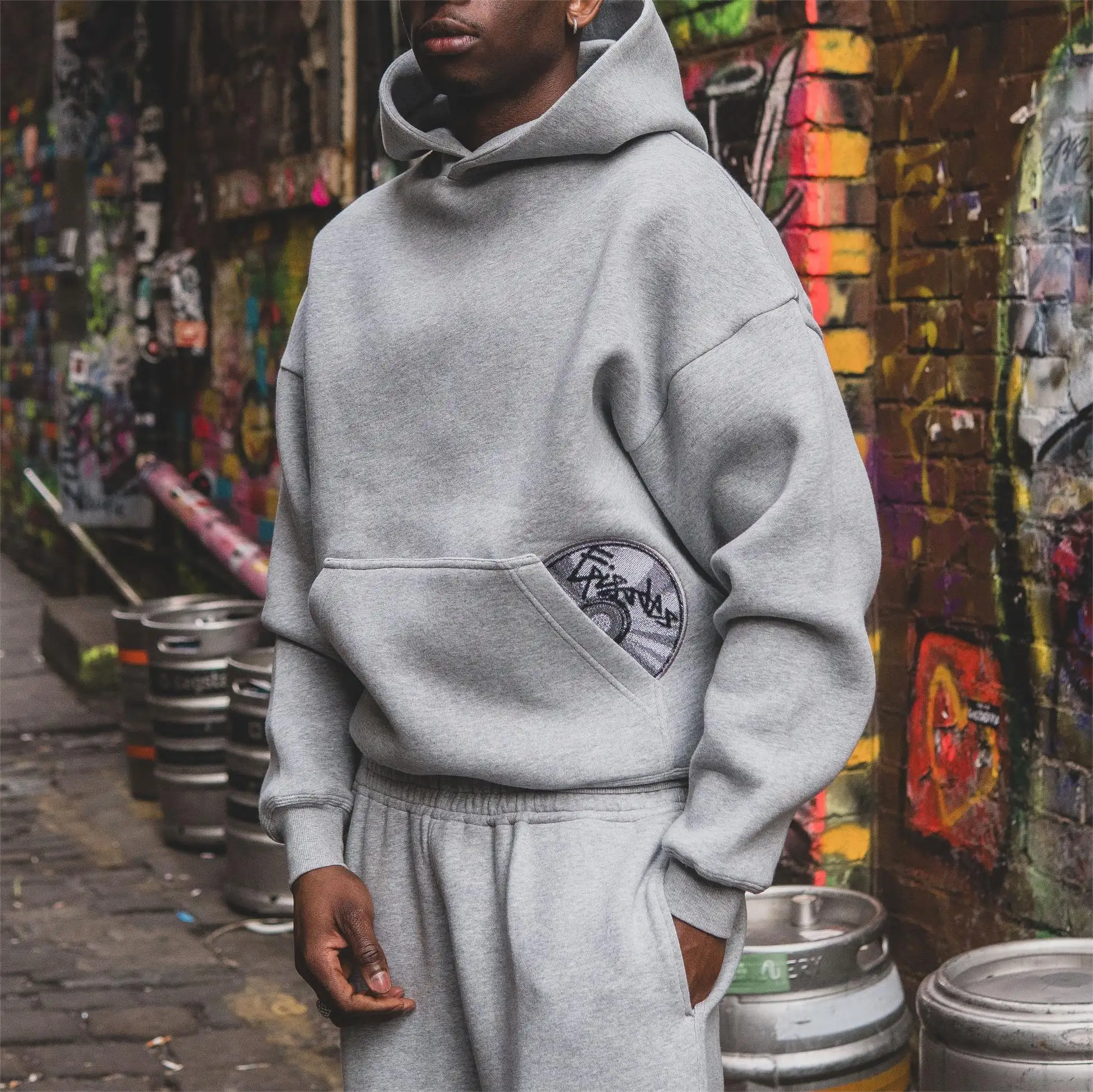 Custom Drop Shoulder Cropped Mens Streetwear Clothing Casual Embroidery Men Pullover Sweatshirt Soft Terry Cotton Sweatsuit Set