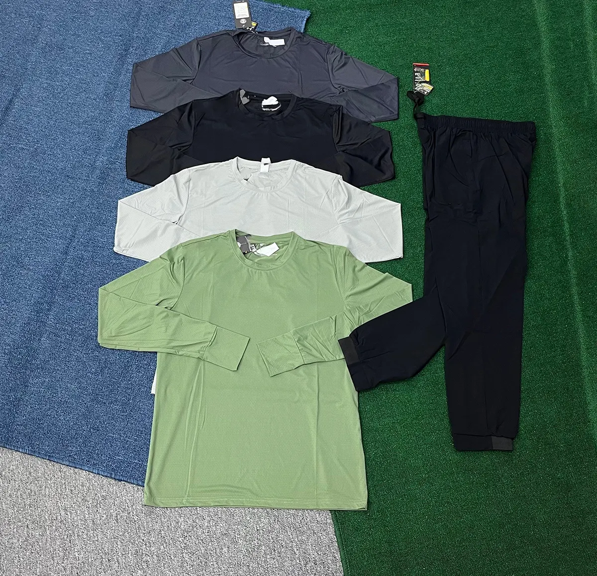 Outdoor Sports Running Quick Dry Tracksuit Custom Men's Gym Portable Lightweight Breathable Wind Reflective Men Waterproof