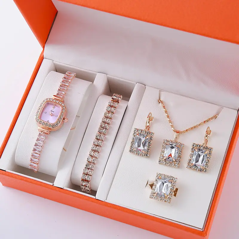 New Cheap Watch for Women Fashion Watch With Bracelet Set Hot Sale Diamond Watch Jewelry Set Gifts