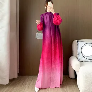 Plus Size Women's Elegant Maxi Dress with Ruched Woven Fabric Gradient Color Pleated Hem Muslim Fashion